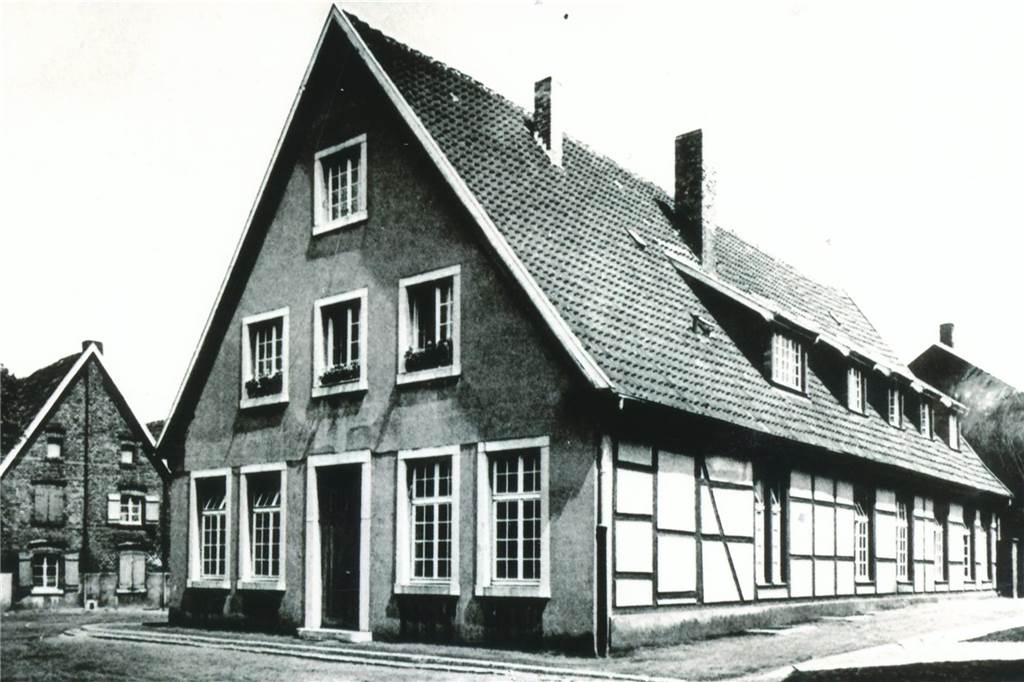 Vom Heilig-Geist-Hospital bis zum Christophorus-Krankenhaus Der ehemalige Domhof wurde in den 1970er Jahren abgerissen. Auch hier wurden einst Kranke versorgt.
