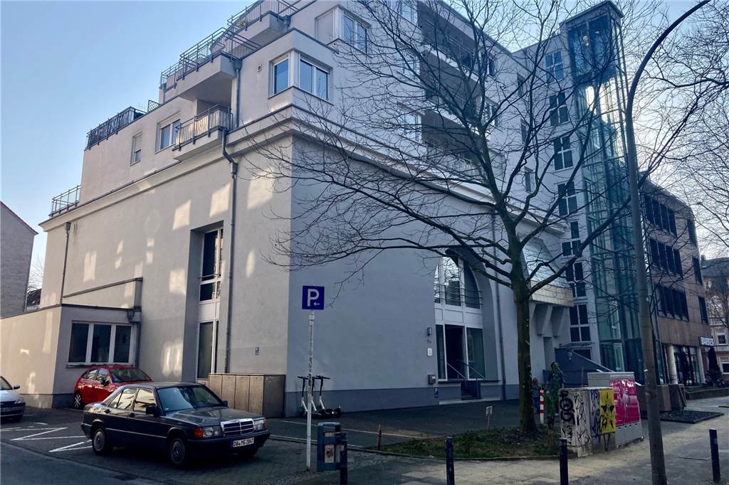 Der ehemaligen Bunker an der Landgrafenstraße wurde zu einem Wohnhaus umgebaut.
