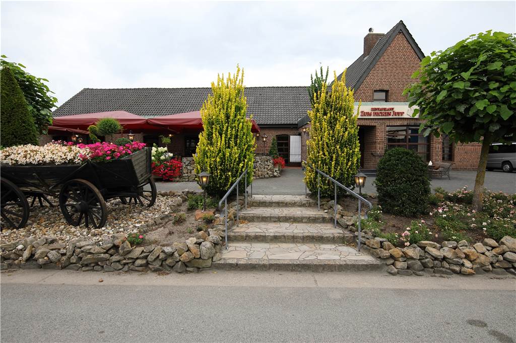 Beim „Dicken Jupp“ in Vreden gibt es westfälische Spitzenküche mit kreativen Komponenten Der Eingangsbereich beim Dicken Jupp.