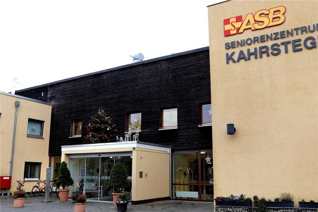 Holding steigt als Betreiberin in Seniorenheim Kahrstege ein Der Eingangsbereich des Seniorenzentrums Kahrstege