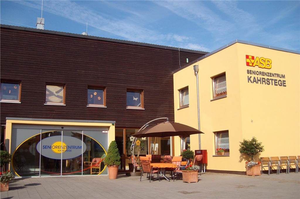 Seniorenzentrum Kahrstege: ASB stößt das Haus komplett ab Außenansicht - ASB-Seniorenzentrum Kahrstege