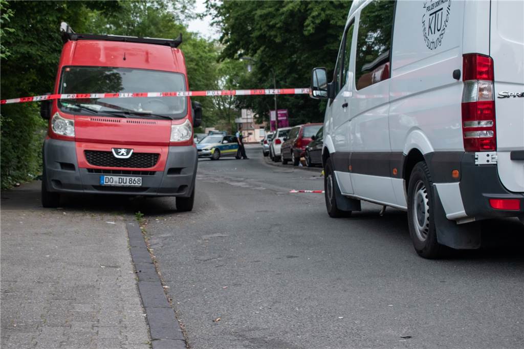 Nach „Lappalie“ tödlicher Schuss am Westpark: 21-Jähriger gestorben Der Einsatz ging bis in die frühen Morgenstunden.