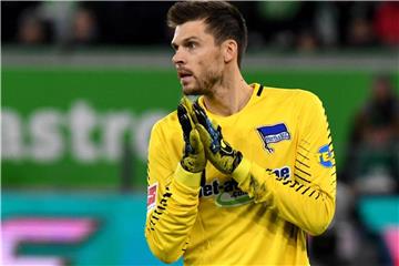 Der Einsatz von Herthas Torwart Rune Jarstein gegen Hoffenheim ist noch offen. Foto: Peter Steffen