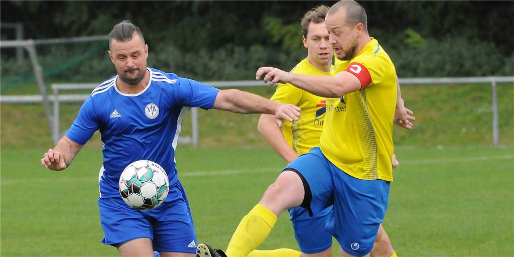 Castrop-Rauxeler Torjäger verweigerten am siebten Spieltag die Arbeit - nur einer trank Zielwasser Der einzige Castrop-Rauxeler Stürmer, der Zielwasser am siebten Spieltag getrunken hatte, war Tommy Kantzke, Spielertrainer des VfB Habinghorst II