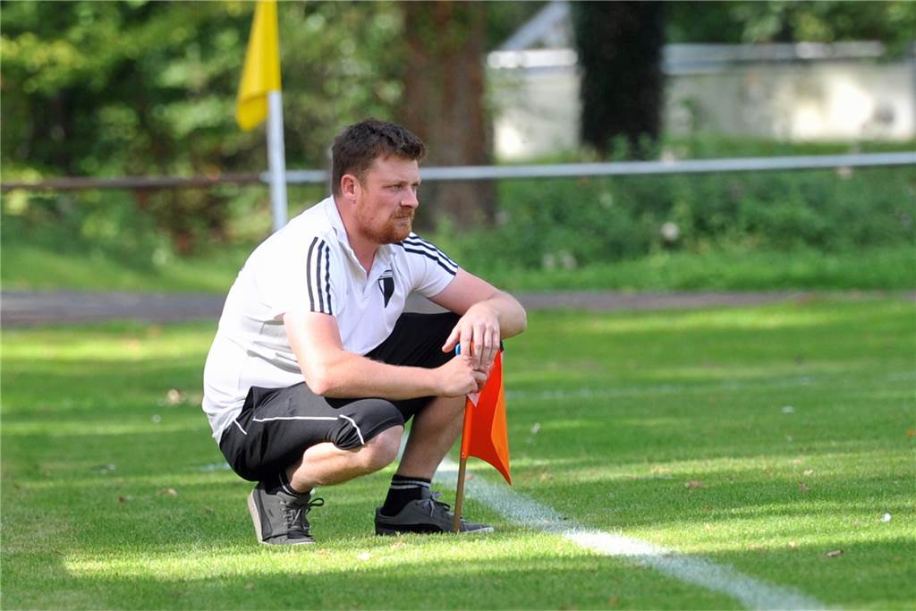 „Um ein Zeichen zu setzen“: Kreisliga-Trainer verzichtet bis Saisonende auf Bezahlung Der Ellewicker Trainer Jochen Kloster