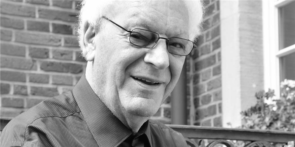 Walter Böcker tot: Vom Arbeiterkind aus Lünen zum Domkapitular in Münster .Der emeritierte Domkapitular Walter Böcker ist in der Nacht von Samstag auf Sonntag im Alter von 88 Jahren in Münster gestorben.