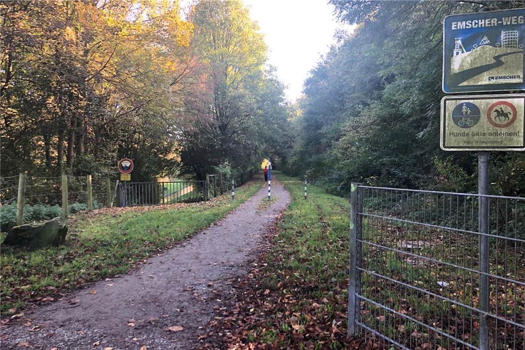 Gartenschau im Emschertal: Politiker ringen um Mengedes grünes Superprojekt Der Emscher-Weg verbindet das IGA-Gelände mit Gut-Königsmühle, Volksgarten und dem Hochwasser-Rückhaltebecken.