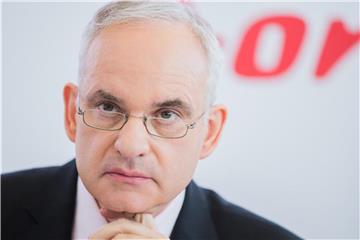 Der Eon-Vorstandschef Johannes Teyssen. Foto: Rolf Vennenbernd/Archiv