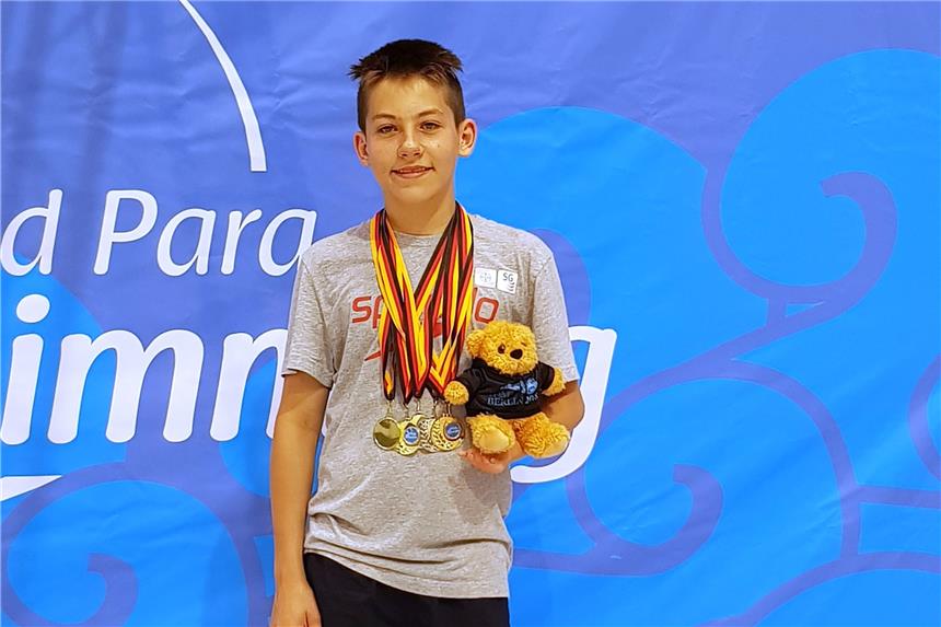 Fünf Titel für
Maurice Wetekam Der Ergster Maurice Wetekam holte in Berlin sechs Medaillen – fünf goldene und eine silberne.