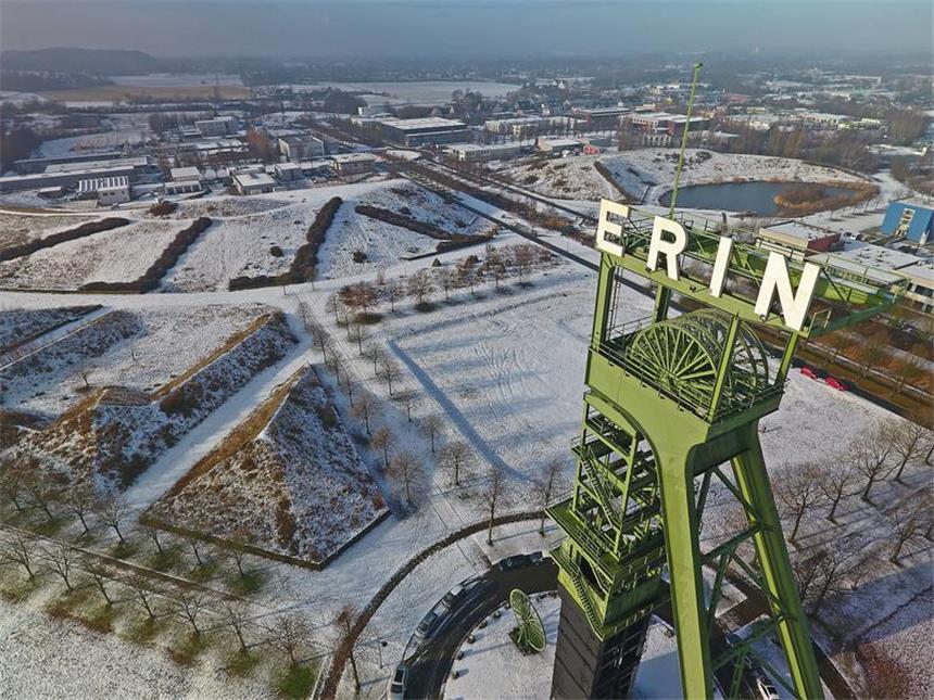 Erst Glätte, dann Schnee: EUV musste ausrücken Der Erinpark in Castrop-Rauxel war am Montagmorgen in weiß gekleidet.