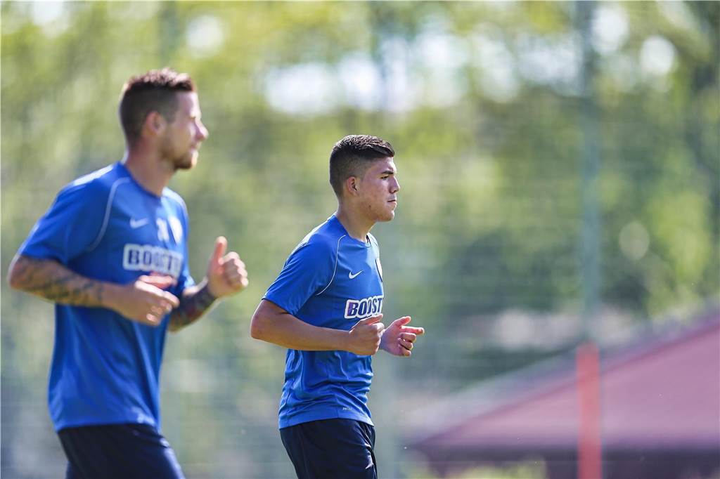 Der erst 15-jährige Castrop-Rauxeler Gökhan Gül wirkte beim Training des damaligen Zweitligisten VfL Bochum am 3. Juli 2014 mit - wie auch der Rauxeler Michael Esser (Torwart). Wenige Monate später unterschrieb Gül einen Profi-Vertrag.