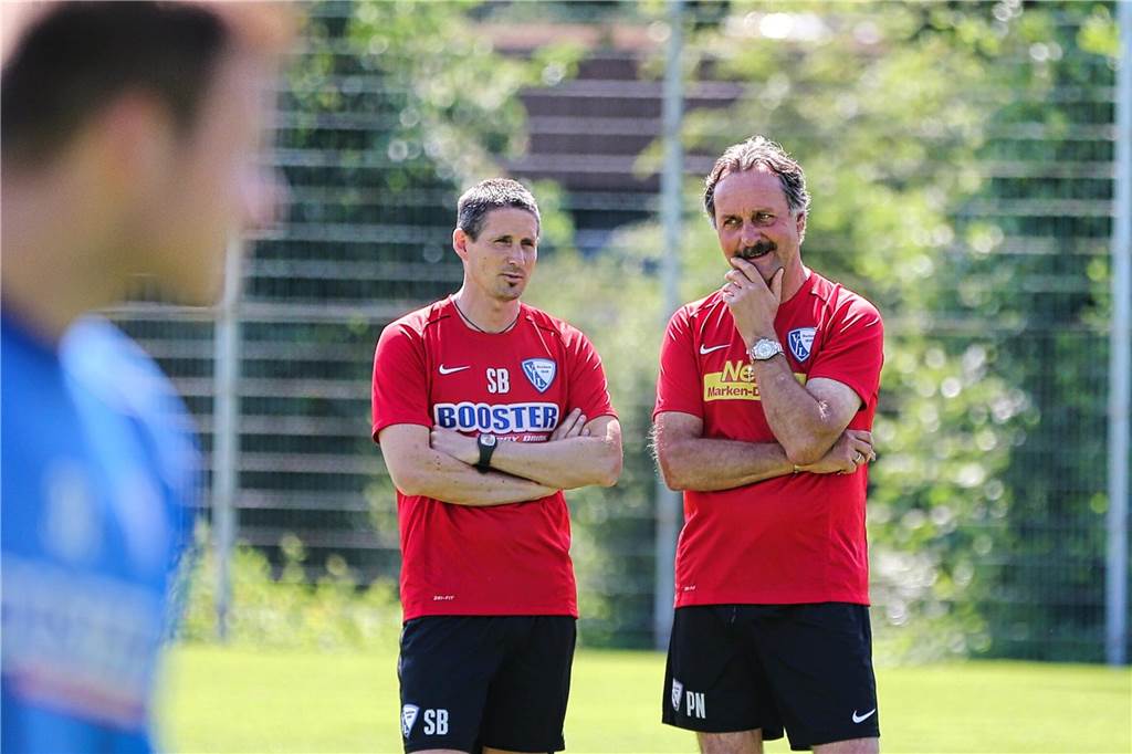 Der erst 15-jährige Castrop-Rauxeler Gökhan Gül wirkte beim Training des damaligen Zweitligisten VfL Bochum am 3. Juli 2014 mit - wie auch der Rauxeler Michael Esser (Torwart). Wenige Monate später unterschrieb Gül einen Profi-Vertrag.