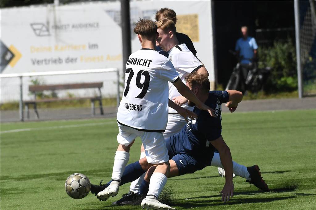 Der erste Spieltag der Saison 24/25 ist durch. Hier sind die 116 besten Fotos von Fotograf Volker Engel.