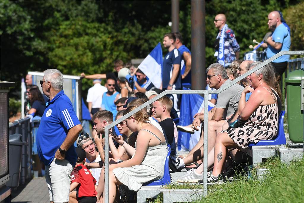 Der erste Spieltag der Saison 24/25 ist durch. Hier sind die 116 besten Fotos von Fotograf Volker Engel.