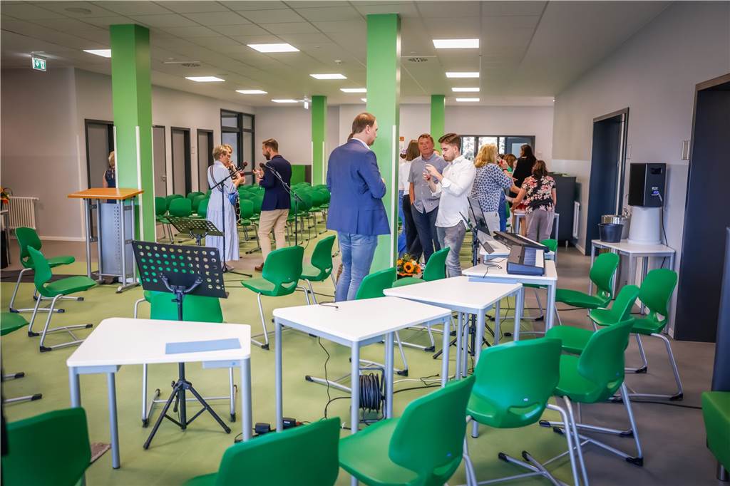 Der Erweiterungsbau des Bert-Brecht-Gymnasiums in Dortmund-Kirchlinde wurde nun offiziell eingeweiht. So sieht das Gebäude von außen aus.