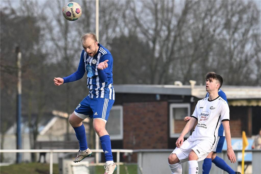 Spielszene zwischen ETuS Haltern und DJK SF Datteln