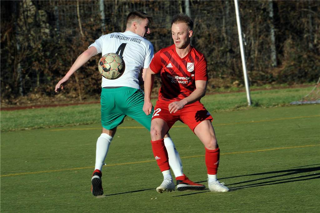 Der ETuS Schwerte-Ost hat gegen die 2. Mannschaft der SG Eintracht Ergste mit 4:0 gewonnen.