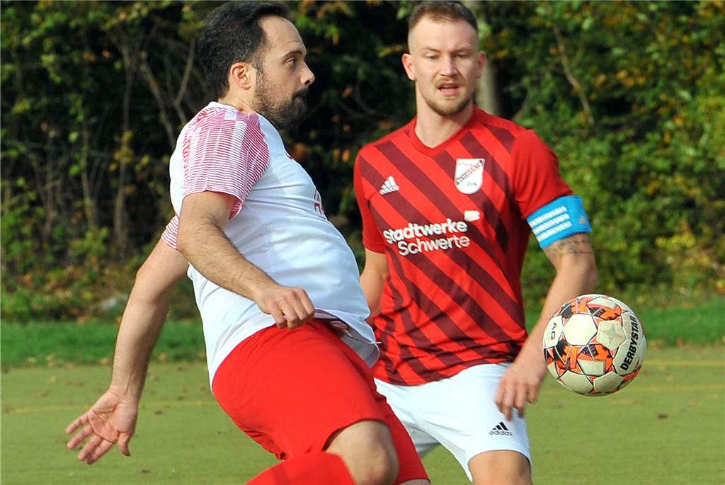 Der ETuS/DJK Schwerte hat gegen Ay Yildiz Derne mit 2:0 gewonnen.