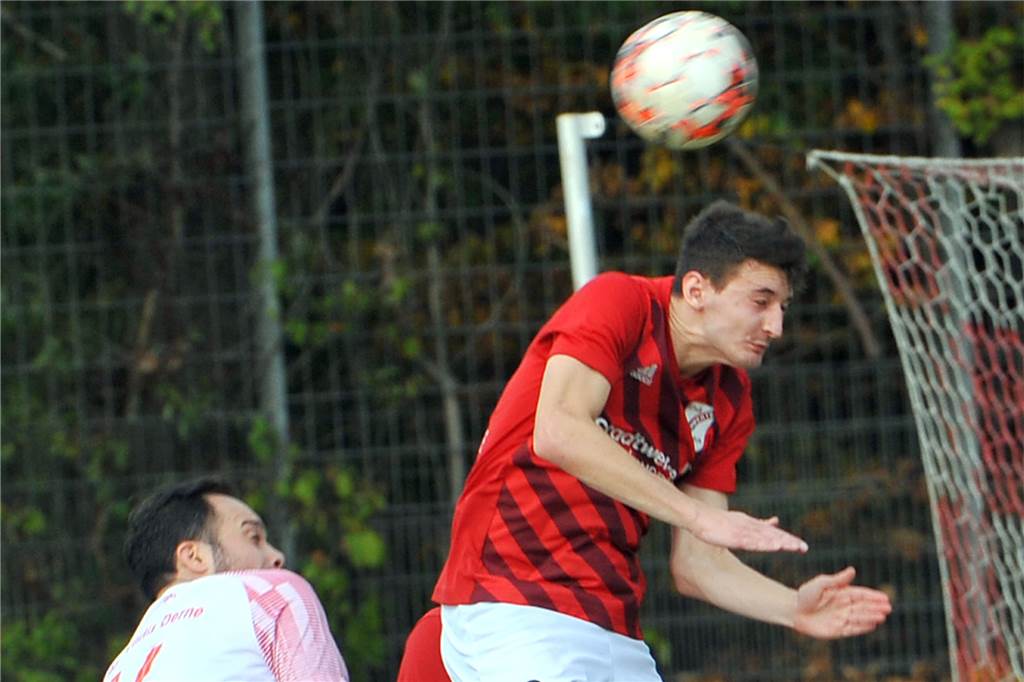 Der ETuS/DJK Schwerte hat gegen Ay Yildiz Derne mit 2:0 gewonnen.