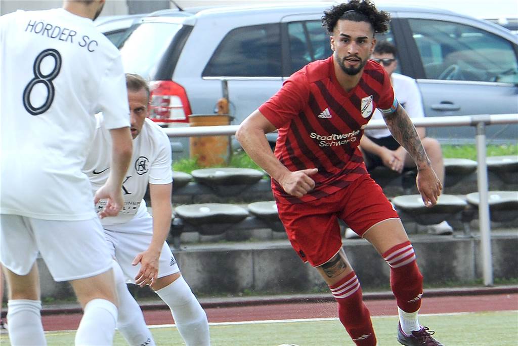 Der ETuS/DJK Schwerte hat gegen den Hörder SC II mit 7:0 gewonnen.