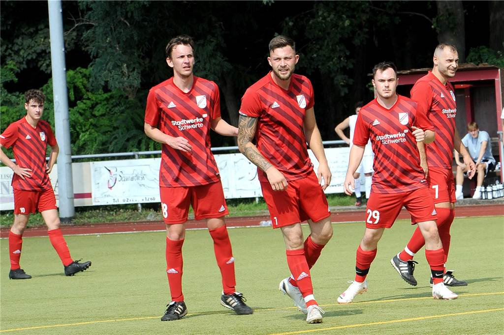 Der ETuS/DJK Schwerte hat gegen den Hörder SC II mit 7:0 gewonnen.