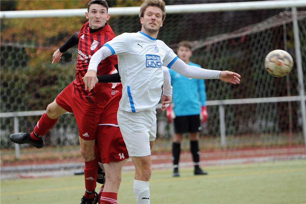 Der ETuS/DJK Schwerte hat gegen den VfB Westhofen II mit 2:1 gewonnen.