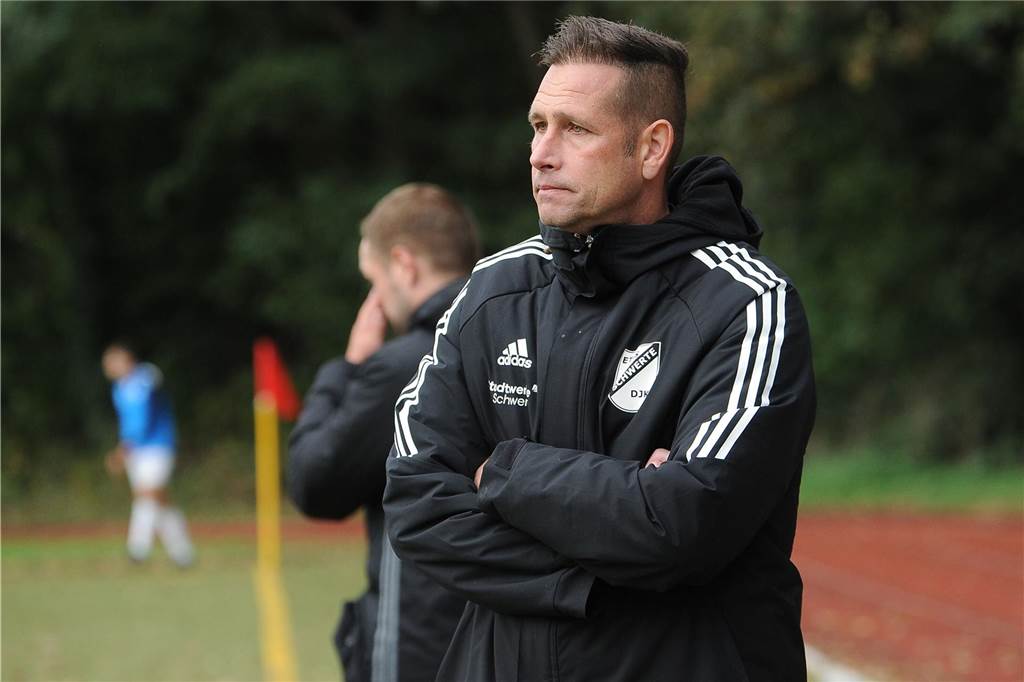 Der ETuS/DJK Schwerte hat gegen den VfB Westhofen II mit 2:1 gewonnen.