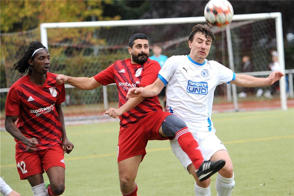 Der ETuS/DJK Schwerte hat gegen den VfB Westhofen II mit 2:1 gewonnen.