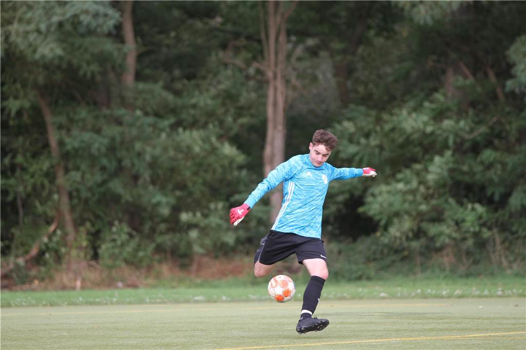 Der ETuS/DJK Schwerte hat gegen den VfB Westhofen II mit 2:1 gewonnen.