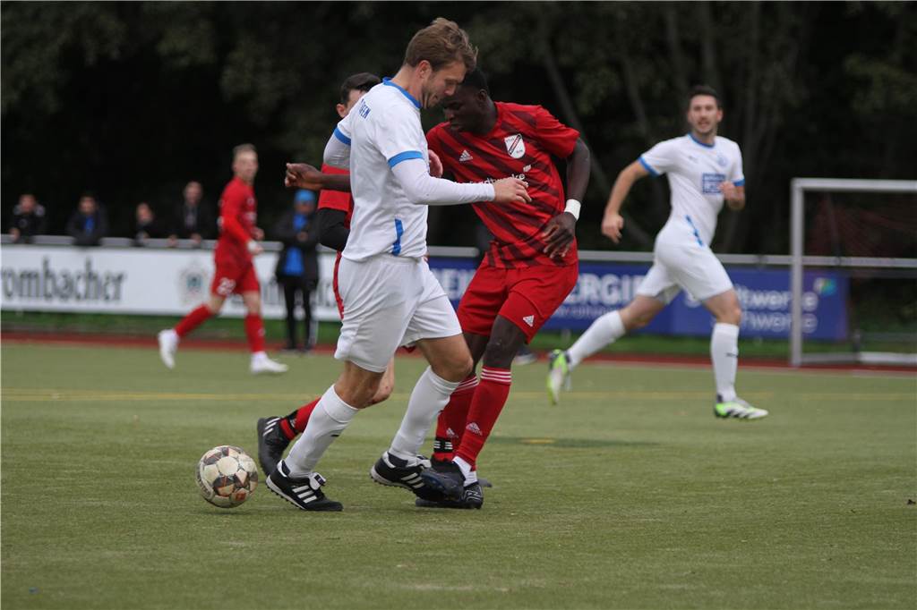 Der ETuS/DJK Schwerte hat gegen den VfB Westhofen II mit 2:1 gewonnen.