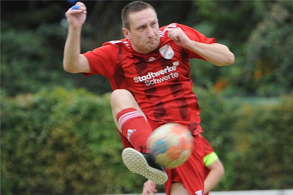 Der ETuS/DJK Schwerte hat gegen den VfL Hörde II mit 10:0 gewonnen.