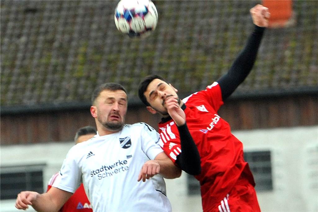 Der ETuS/DJK Schwerte hat sich vom VfB Lünen mit einem 2:2-Unentschieden getrennt.