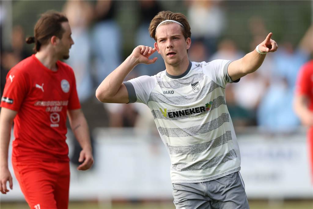 Der Ex-Schürener Con Lappen ließ den FC Nordkirchen jubeln.