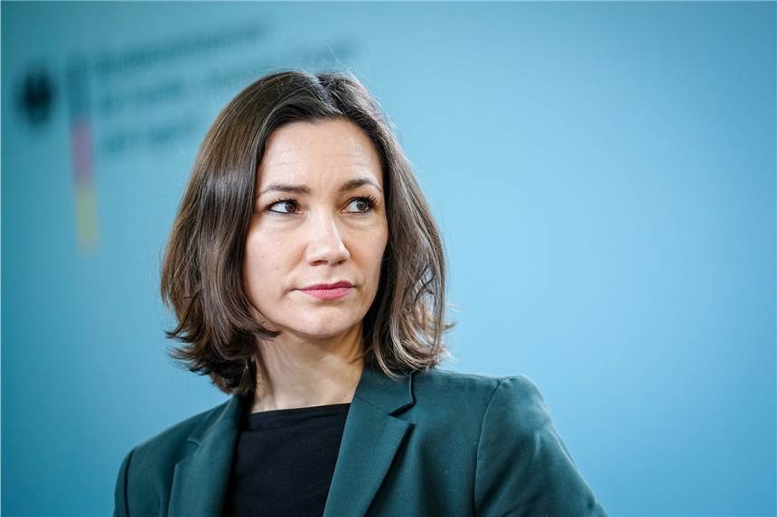 Urlaub von Ministerin Spiegel befeuert Debatte um „Mallorca-Affäre“ Der Familienurlaub von Anne Spiegel nach der Flutkatastrophe befeuert die Diskussion um die „Mallorca-Affäre“