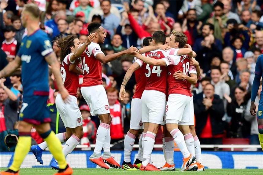 FC Arsenal siegt ohne Mesut Özil 3:1 gegen West Ham United Der FC Arsenal feierte im dritten Saisonspiel seinen ersten Sieg. Foto: Victoria Jones/PA Wire
