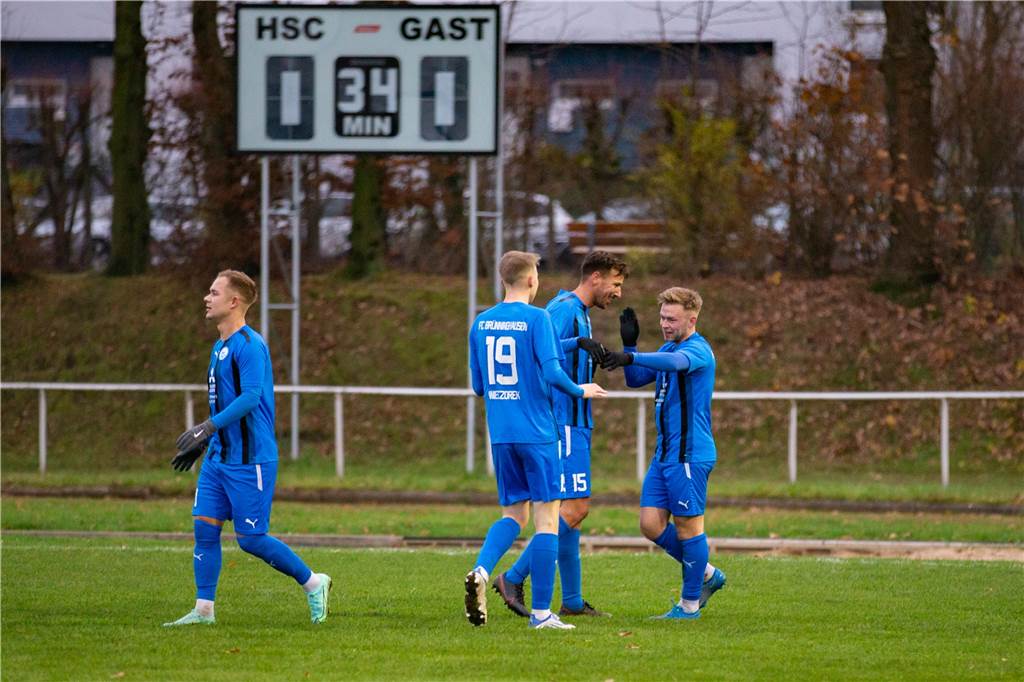 „Tabellenführer?“: Ex-HSC-Sportchef Tim Harbott hinterfragt Leistung des FC Brünninghausen Der FC Brünninghausen ging nach 34 Minuten beim HSC in Führung.