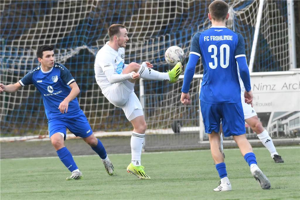 Der FC Frohlinde gewann gegen den ETuS Haltern (3:1) auch das vierte Spiel der Rückrundenvorbereitung. Erstmals kassierte die Truppe von Trainer Sven Berger dabei ein Gegentor.