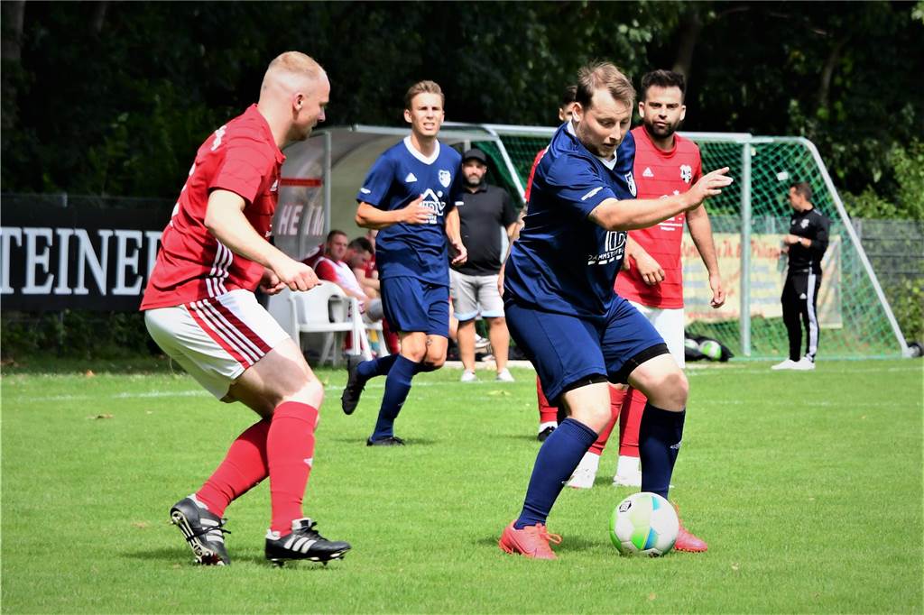 Der FC Frohlinde II (Kreisliga A) hatte in einem Testspiel beim TuS Henrichenburg (Kreisliga B Recklinghausen) mit 4:1 (4:0) die Nase vorn.