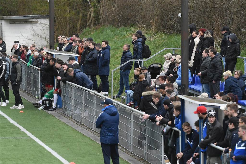 Der FC Frohlinde III musste zu Hause gegen den Verfolger SC Constantin Herne eine extrem bittere Niederlage im Kampf um den Aufstieg einstecken.