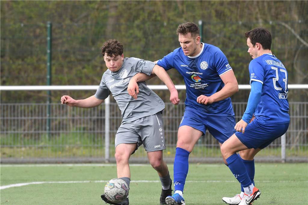 Der FC Frohlinde konnte nach der Niederlage in der Vorwoche wieder ein starkes Ausrufezeichen an die Konkurrenz im Aufstieg senden und gewann zu Hause gegen die SpVgg Horsthausen II mit 3:1.