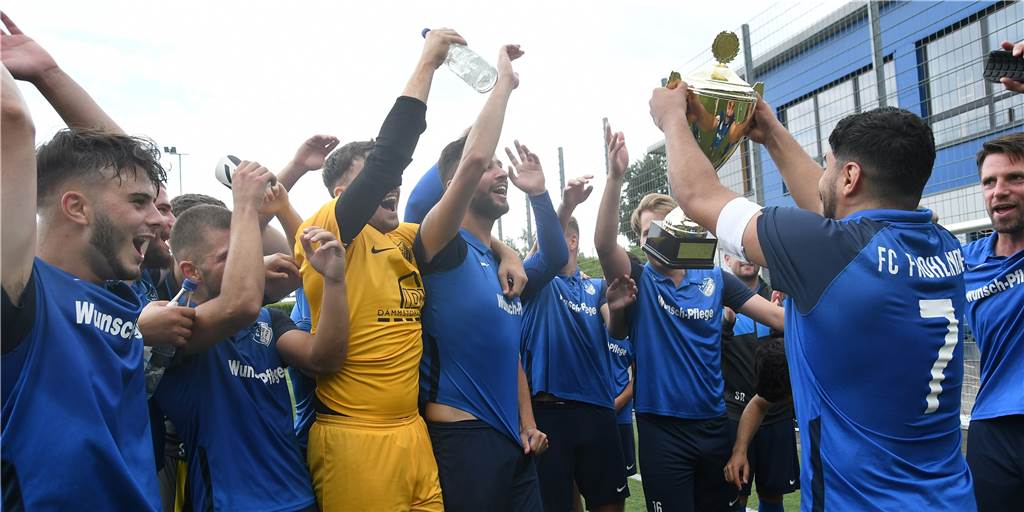 Stadtmeisterschaft endet mit „perfektem Finale" - Frohlindes Vorsitzender wird abergläubisch Der FC Frohlinde krönte sich auf dem eigenen Platz zum Castrop-Rauxeler Stadtmeister.