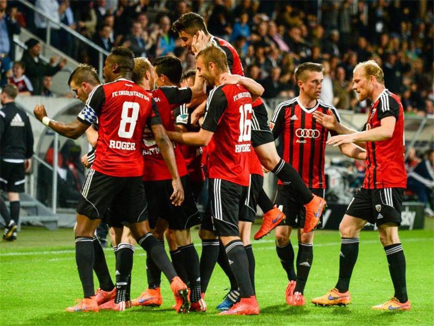 Szenarien: Auf- und Abstieg in der 2. Bundesliga Der FC Ingolstadt 04 braucht nur noch einen Punkt, um den Aufstieg perfekt zu machen. Foto: Armin Weigel