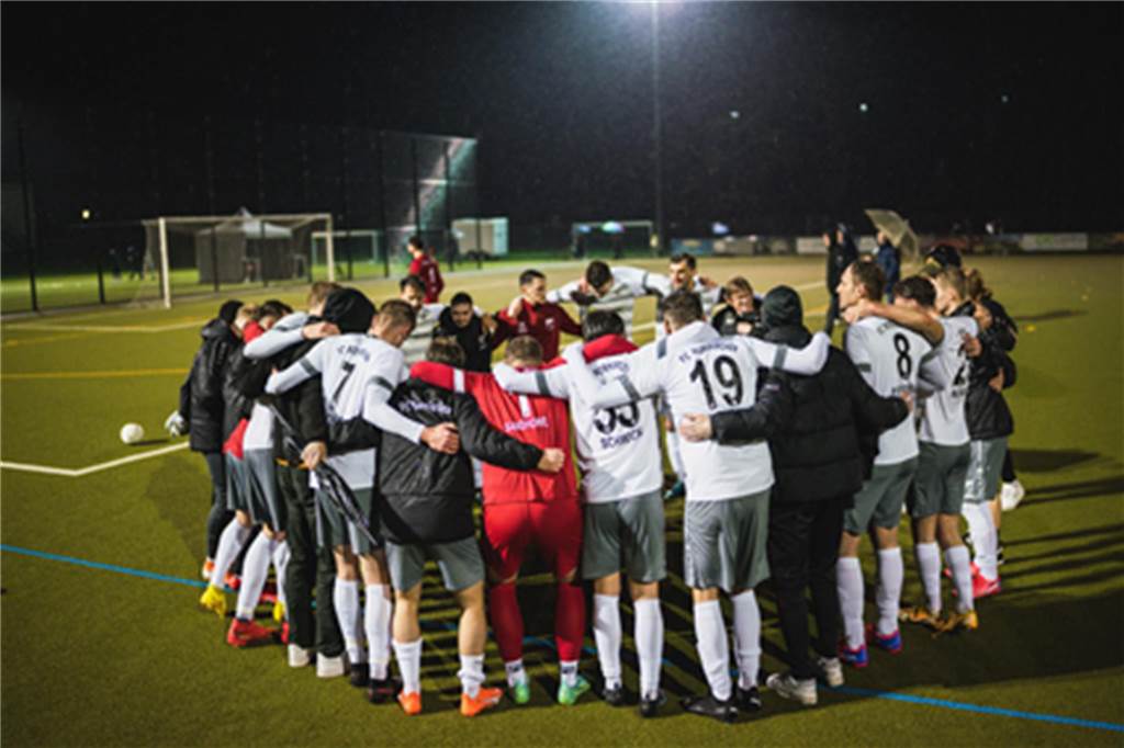 Der FC Nordkirchen schlägt den Werner SC im Flutlichspiel am Donnerstagabend mit 1:0 im Lindert.