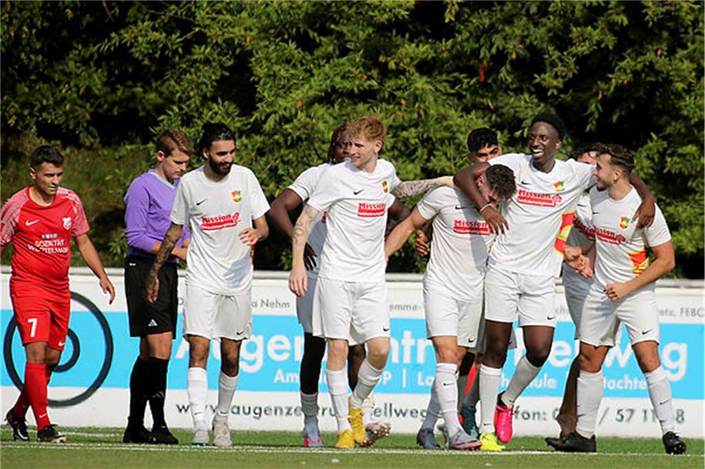 Der FC Roj will auch in den kommenden Spielen wieder Tore von Santiliano Braja bejubeln.