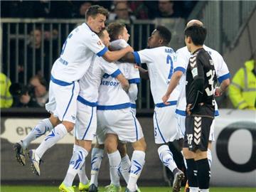 Der FC St. Pauli hat im Kampf um den Aufstieg einen herben Dämpfer hinnehmen müssen.