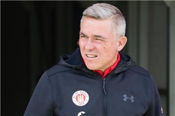 Der FC St. Pauli trennt sich von Trainer Olaf Janßen. Foto: Swen Pförtner