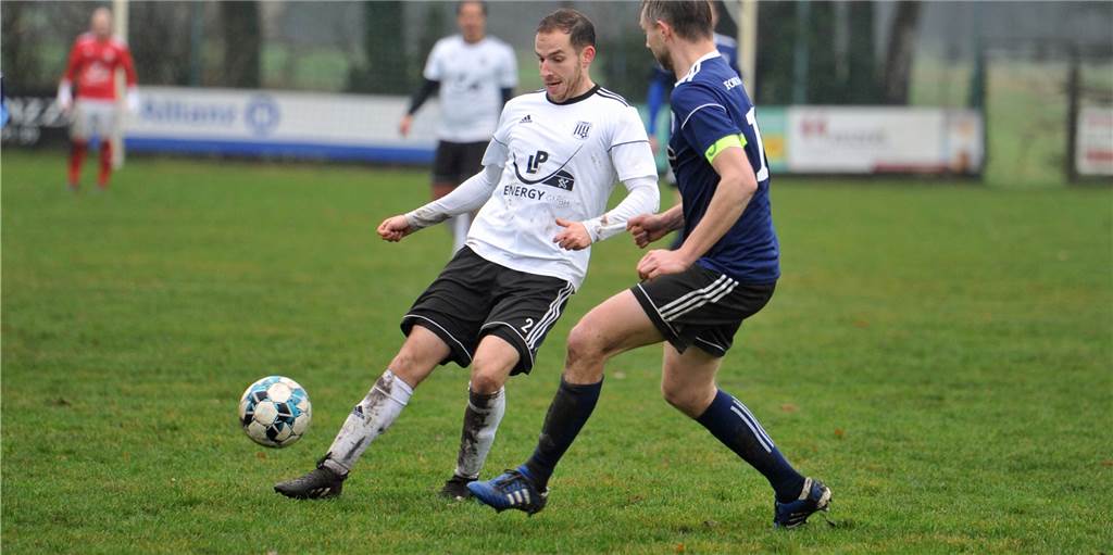 Spielabbruch in Vreden ärgert FC Ottenstein: „Dafür gab es keinen Grund“ Der FC Vreden II und Simon Zieverink (l.) werden den FC Ottenstein ein weiteres Mal empfangen.