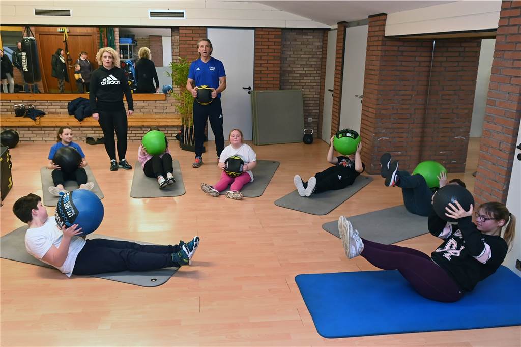 Dorstener Kids kämpfen erfolgreich gegen ihre Kilos Kinder-Trainingsgruppe von Andreas Schilasky