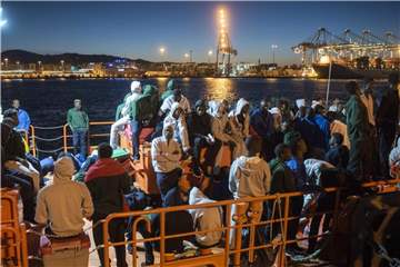 Der Flüchtlingszustrom nach Spanien übertrifft mittlerweile die Ankünfte in Italien und Griechenland. Foto: Marcos Moreno/AP/dpa