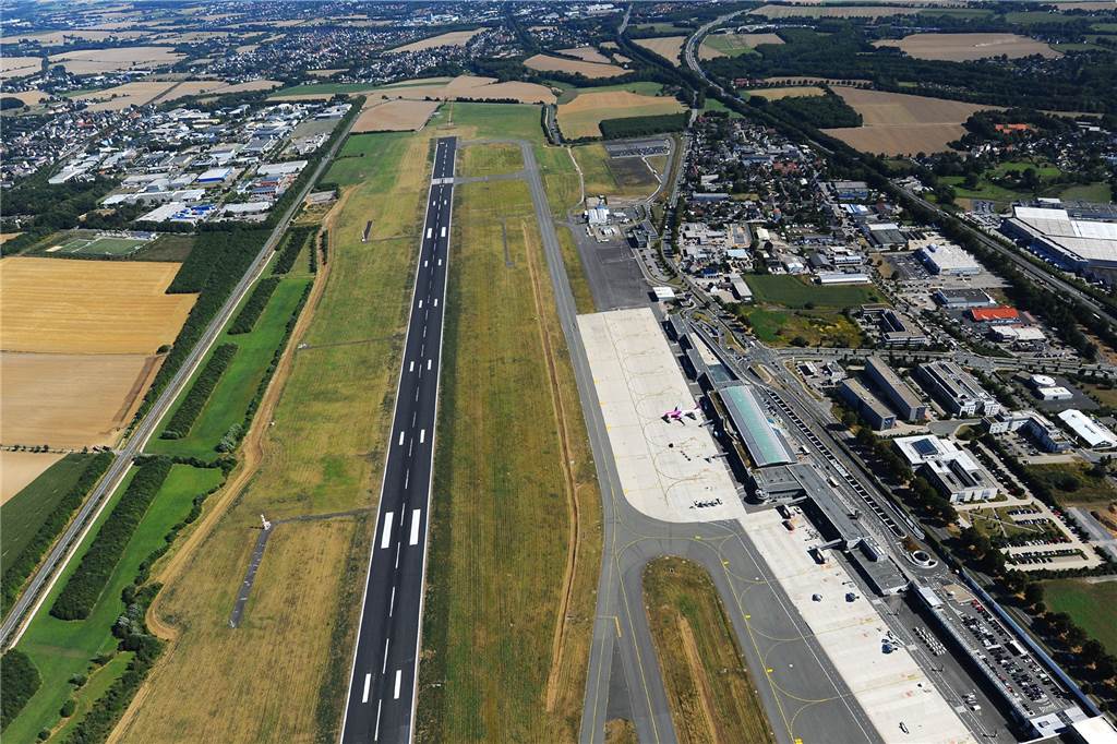 Der Flughafen ist zu groß und zu komplex, als dass allein der Notstrom bei einem längeren Blackout den Flughafen-Betrieb aufrechterhalten könnte.